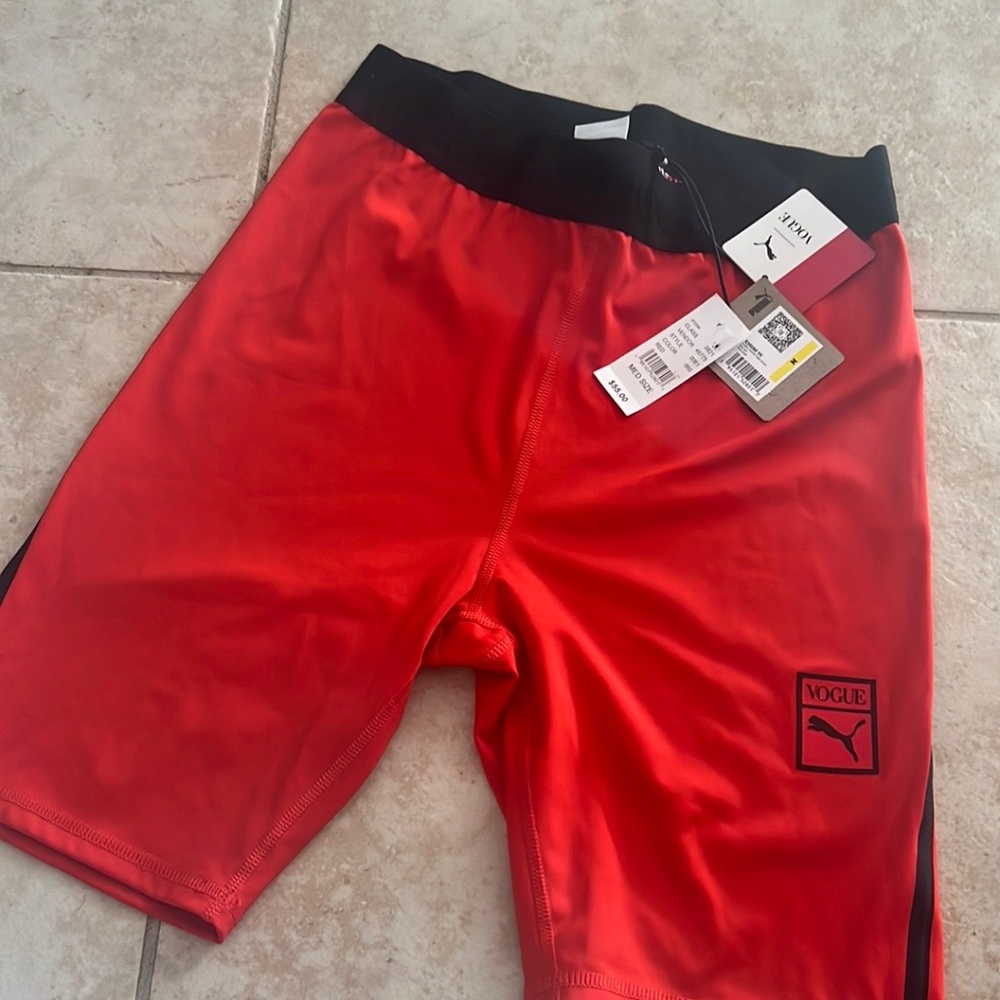 ‼️NWT M VOGUE PUMA SPANDEX BIKER SHORTS COLLAB‼️